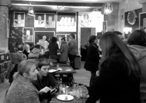 Lire la suite à propos de l’article Le bouchon est toujours à la fête au Hublot ! – Jan 16